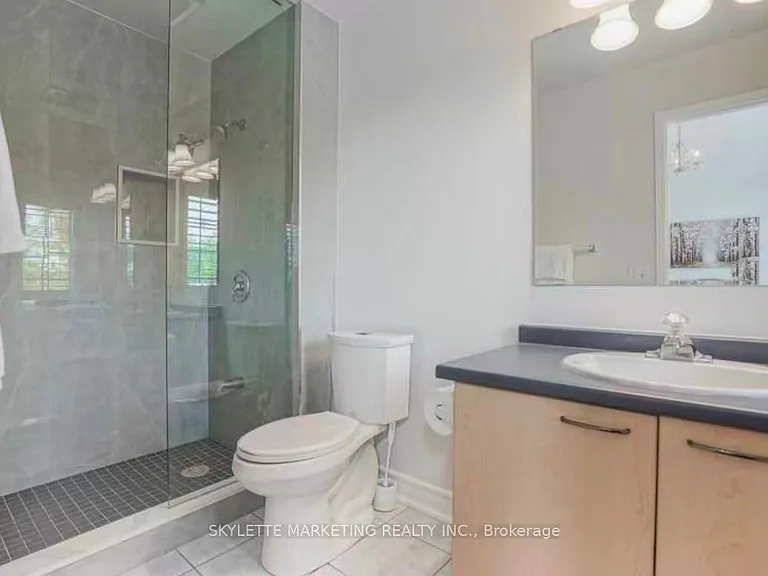 100 Emery Hill Blvd — Photo 14