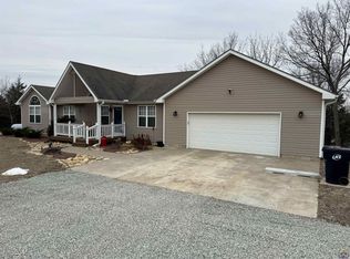 7453 Lakeview Rd, Meriden, KS 66512