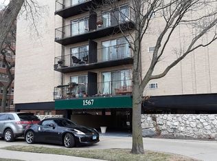 1567 Ridge Ave APT 203, Evanston, IL 60201