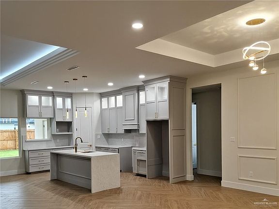 2nd image of 3917 Zimmerus Ave