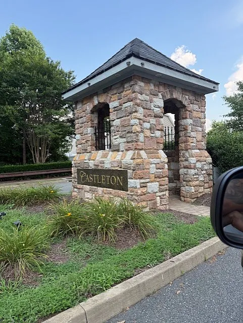 3 bed, 2.5 bath, 2147 sqft, $2,850 — Photo 1