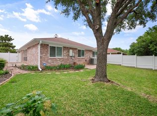 5604 Alicante Dr, Arlington, TX 76017