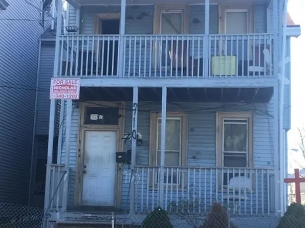 712 E 18th St, Paterson, NJ 07501