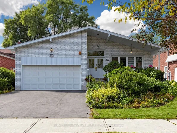 39 Shenstone Rd, Toronto, ON M2R 3B3