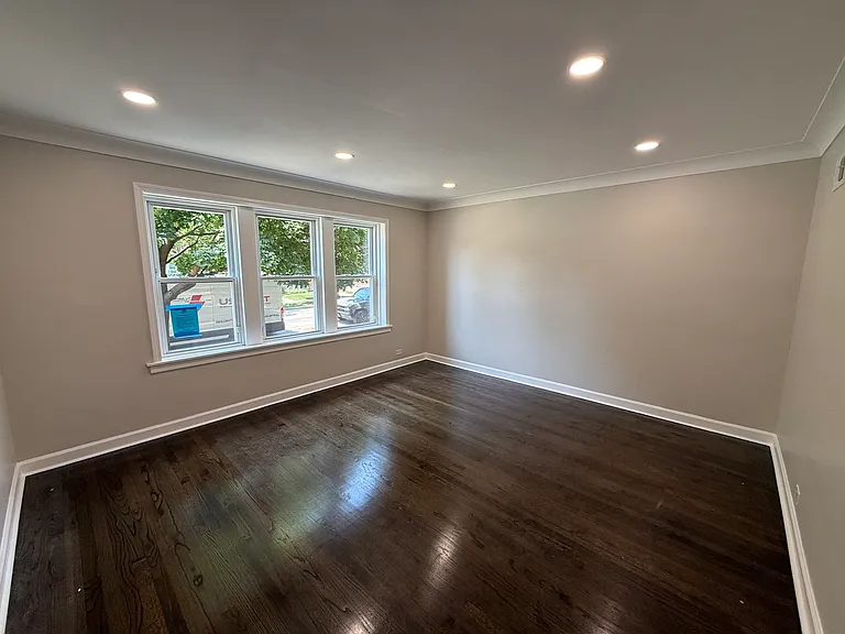 1637 Elmwood Ave #1 — Photo 2