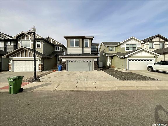 2nd image of 3801 Gee Cres