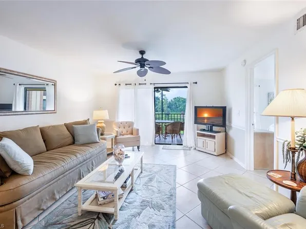 7340 Province WAY #3210, NAPLES, FL 34104