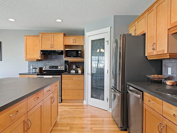 4th image of 12608 16th Ave SW