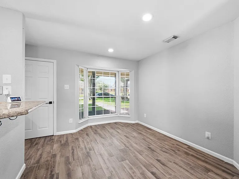 1805 Whitebriar Dr — Photo 14
