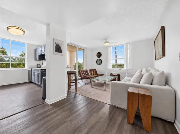 520 SE 5th Ave #2211, Fort Lauderdale, FL 33301