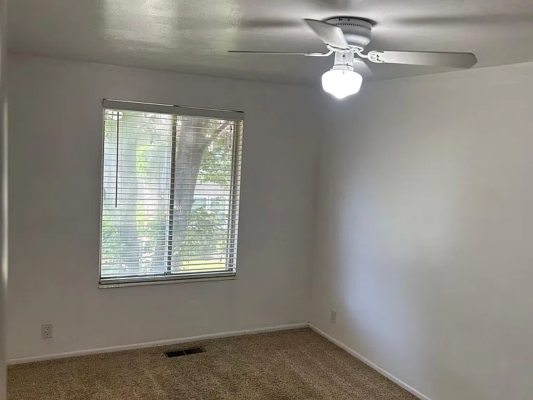 65 W San Juan Ct — Photo 22