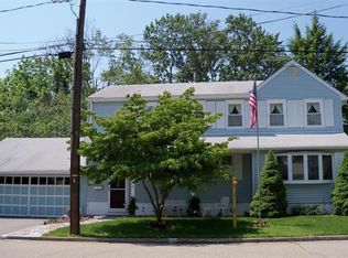 14 Locust St, Haskell, NJ 07420