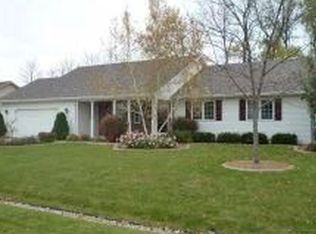 W6864 Hazelnut Ln, APPLETON, WI 54915