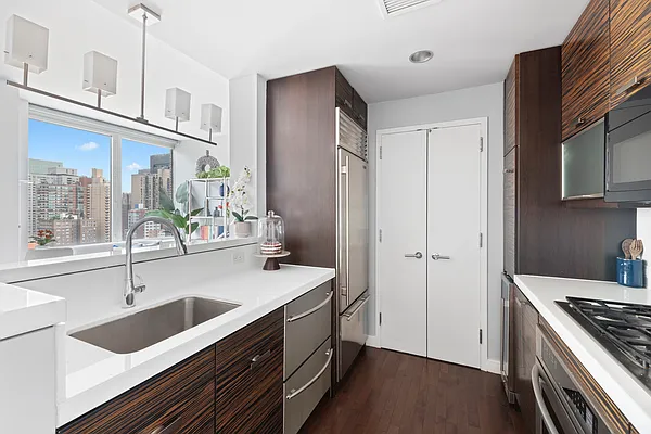 Sold by Compass | media 8