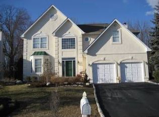 92 Jonquil Dr, Newtown, PA 18940