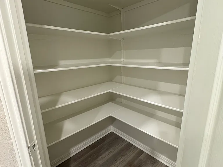 3200 Pinnacle Cv #B — Photo 4