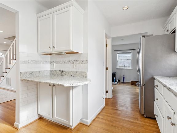 4th image of 714 Goldsboro Ave