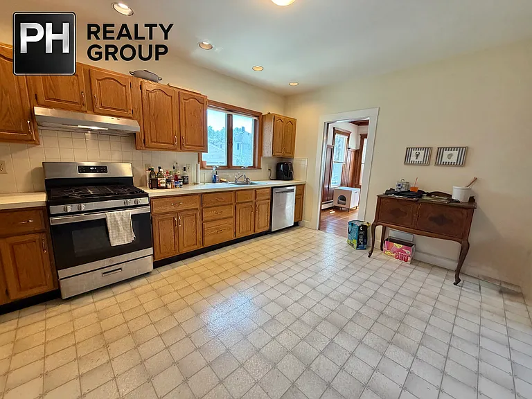 167 Allston St — Photo 6
