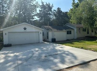 9009 277th Ave, Salem, WI 53168