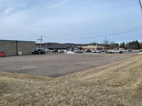 Troy St, River Falls, WI 54022