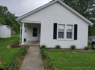 311 Center St, Greenville, KY 42345