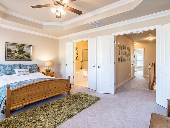 2nd image of 4871 Carre Way