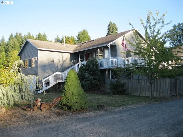 1287 Cherry St photo 1