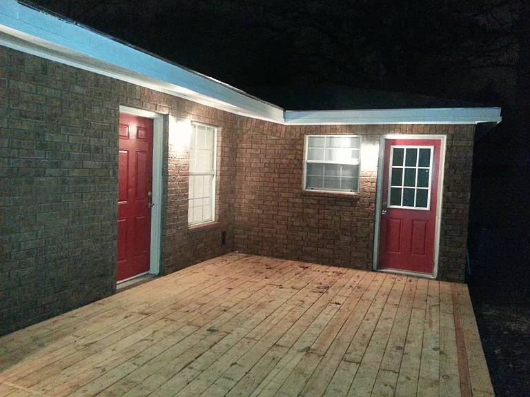 608 Neal St — Photo 9
