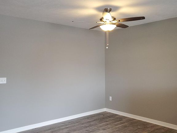 4th image of 5001 W Madison Pl