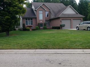 3320 Saint Andrews Dr, Port Huron, MI 48060