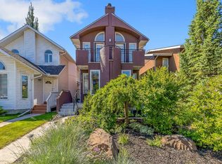 2215 N 3rd Ave NW, Calgary, AB T2N 0K7