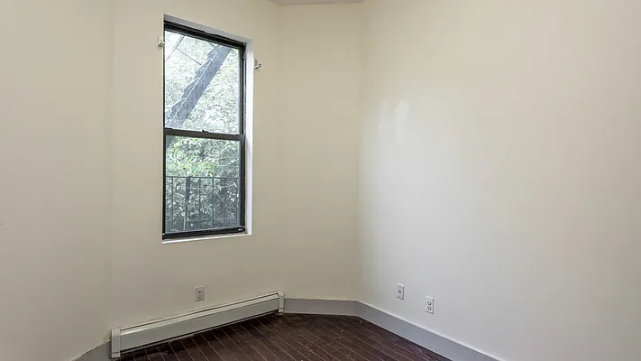 Rented by Nooklyn NYC LLC | media 17