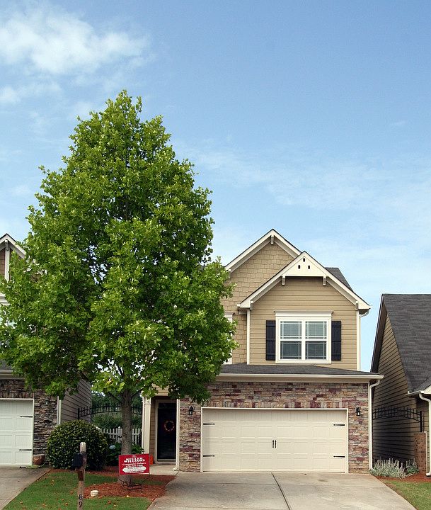 1st image of 189 Oakmont Dr