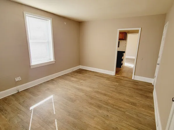 2 Aigburth Rd APT 1, Towson, MD 21286