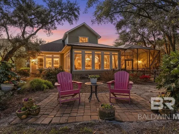 16 Baywalk Dr, Gulf Shores, AL 36542