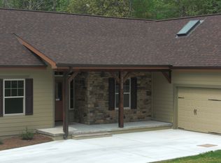 17322 Green Hill Rd, Charlotte, NC 28278
