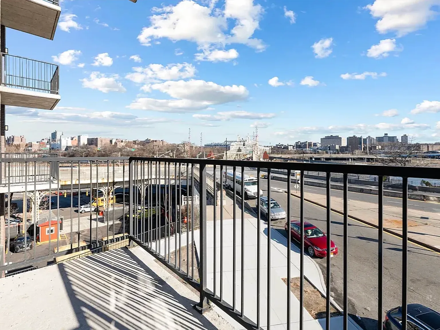 101 Macombs Place — Photo 3