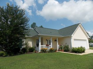 149 Calico Loop, Grantville, GA 30220