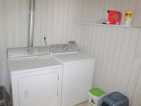 4th image of 18 Oxford St #1