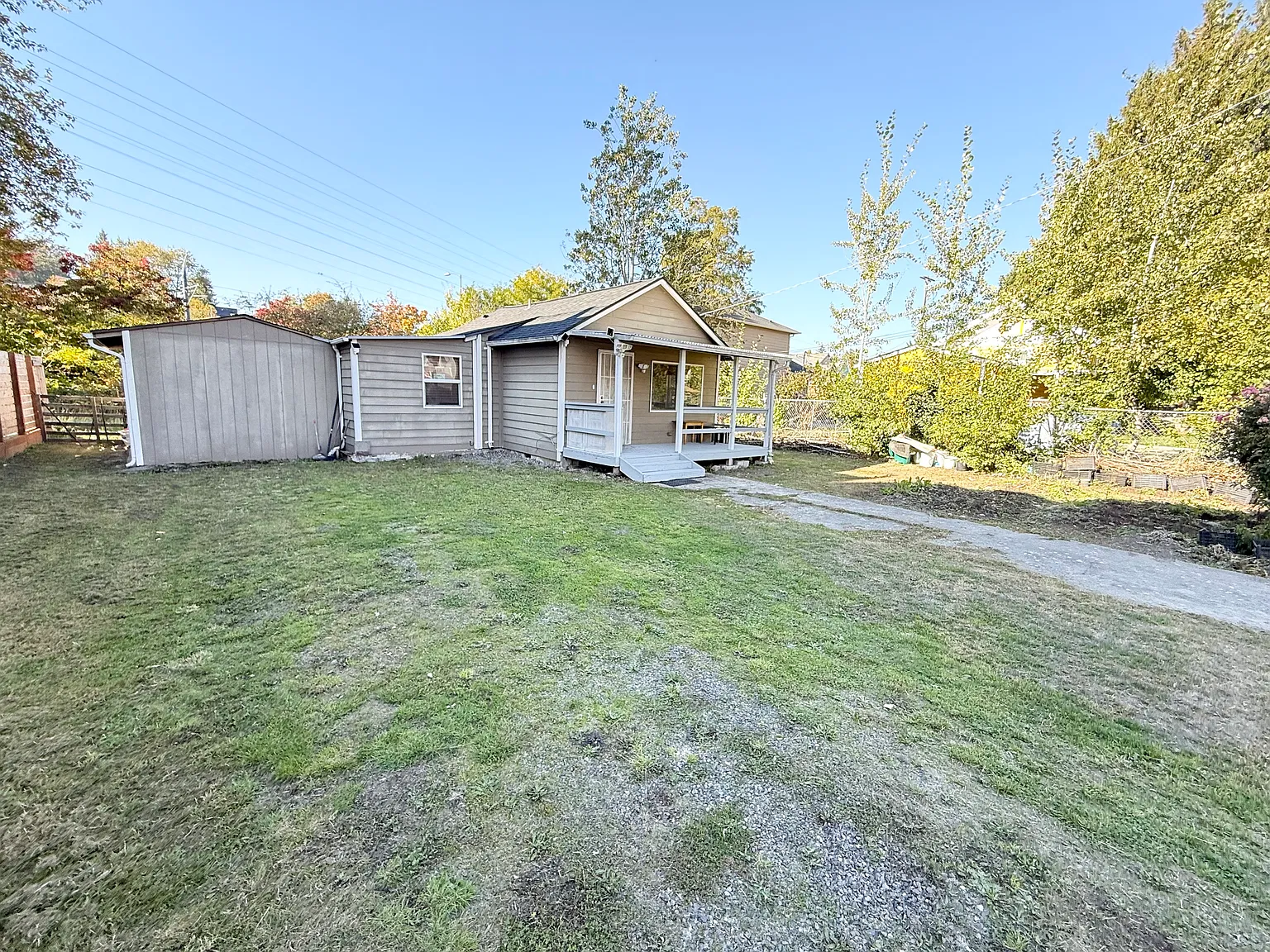 3 bed, 1.5 bath, 850 sqft, $2,350 — Photo 2