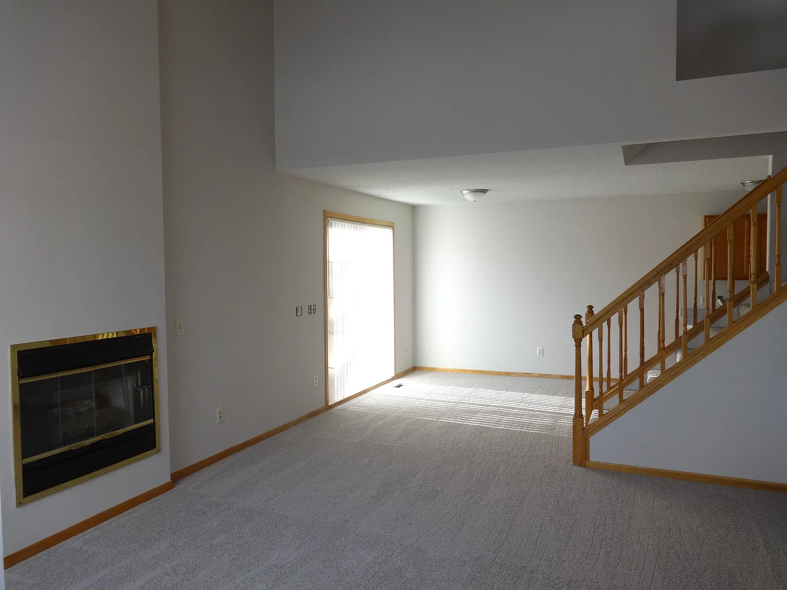 2 bed, 1218 sqft, $1,950 — Photo 2