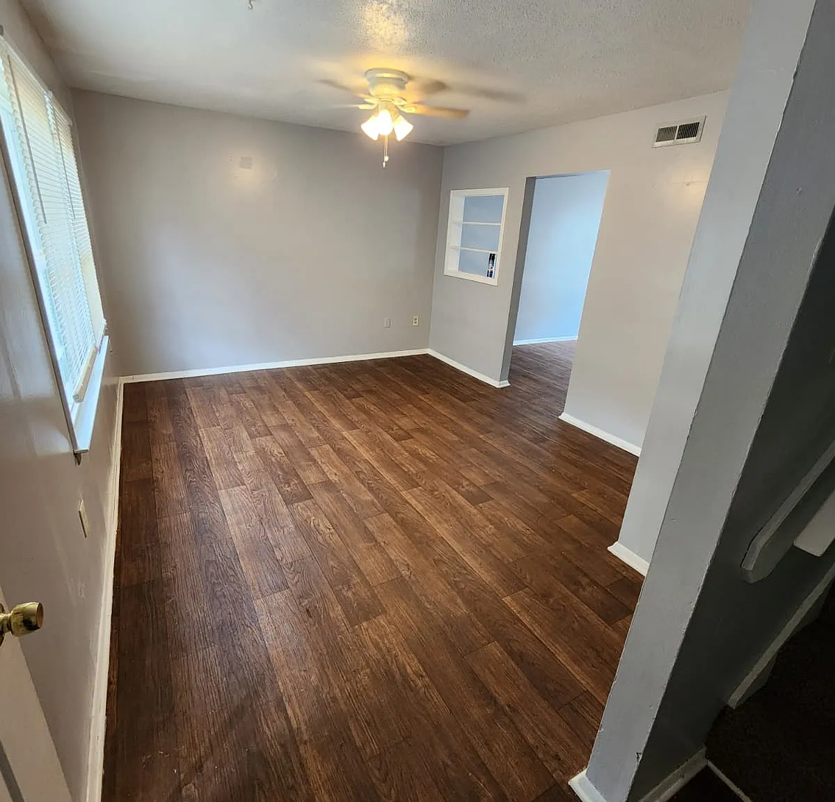 2 bed, 1.5 bath, $1,050 — Photo 4