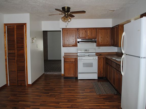 4th image of 3327 S Oakland Ave