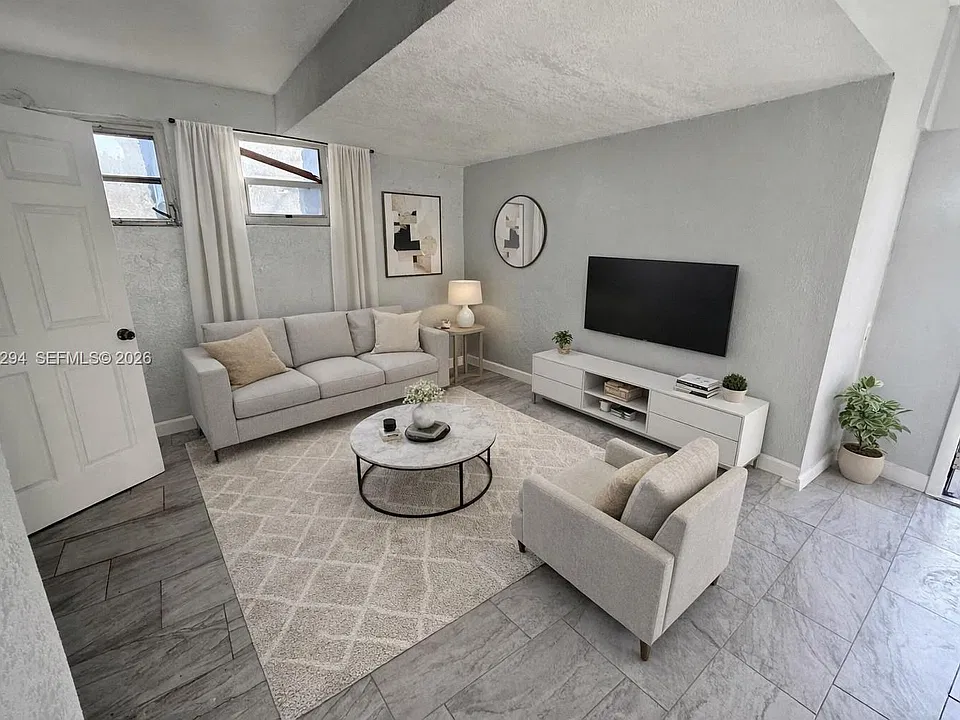 1132 NW 30th Ave #C