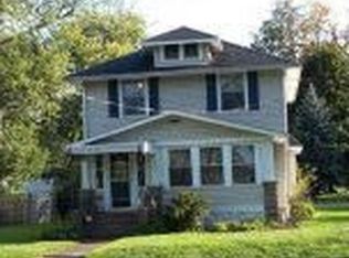 889 W Riddle Ave, Ravenna, OH 44266