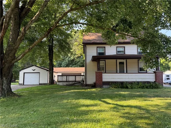 1644 W Mahoning Trumbull Co Line Rd, Mineral Ridge, OH 44440