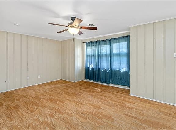 5th image of 1002 Ann St