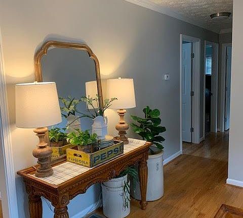 4th image of 505 Pinoak Dr
