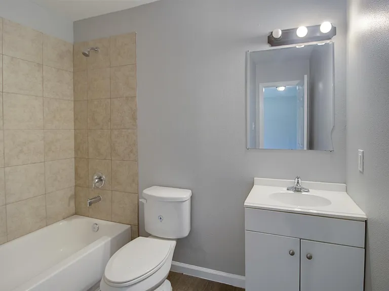 1022 Jeff St — Photo 16