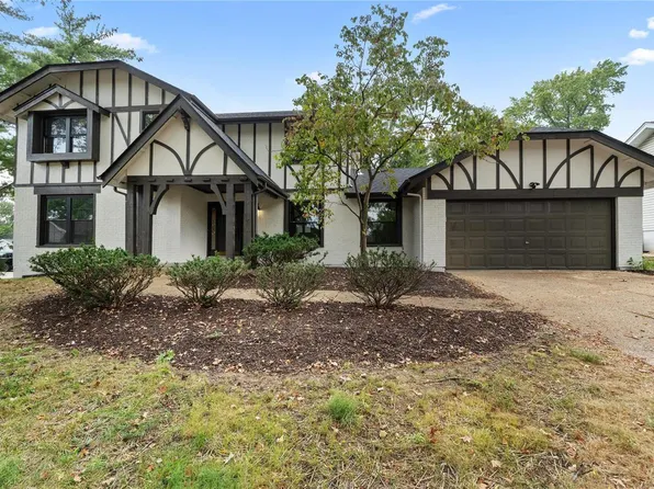 803 Somerton Ridge Dr, Saint Louis, MO 63141